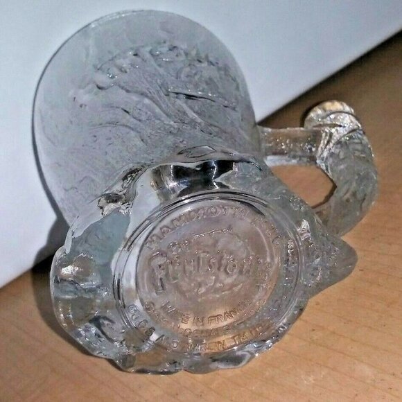 The Flintstone mug made in France mammoth mug MCDONALDS ROCDONALDS 1993 EUC - Picture 3 of 8